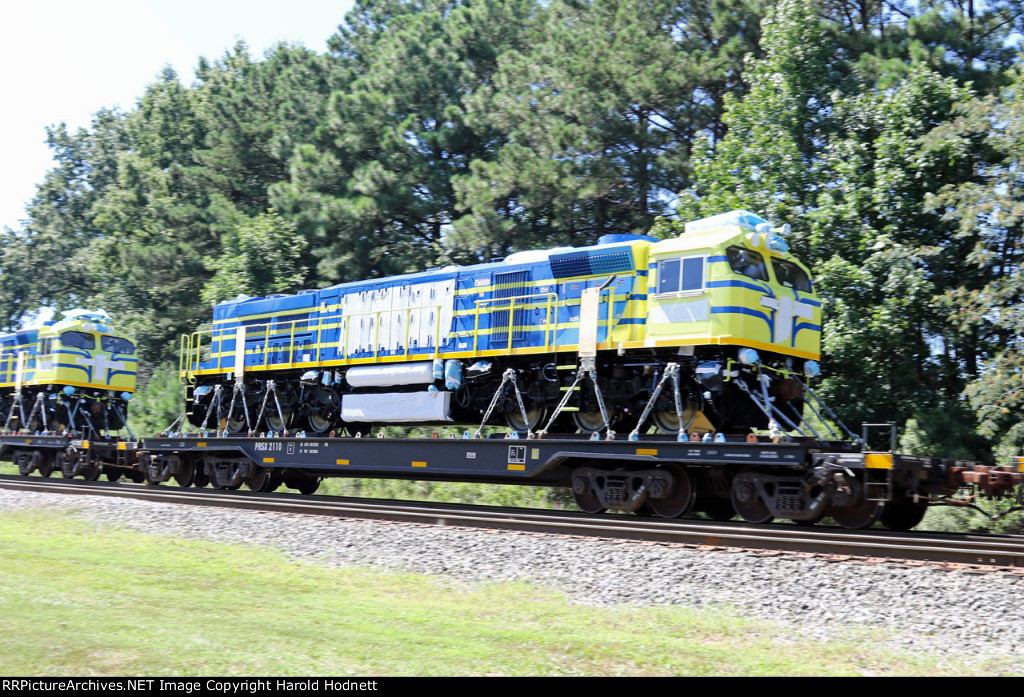 PRSX 2110 with Model GT38ACL loco for Ferronor in Chile